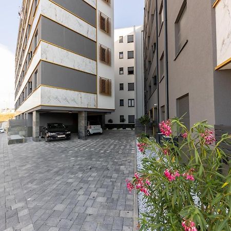 New Studio For 2, Free Private Garage Spot, Wi-Fi, 200 M From Mall Of 斯普利特 外观 照片